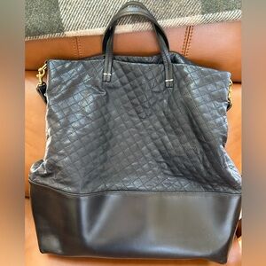 Clare V Matilde Quilted leather black & dark navy Tote bag